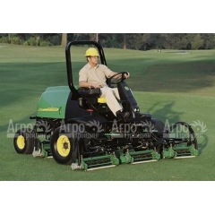 Бензиновая газонокосилка для фейрвея  Jonh Deere - 3235 С  во Владикавказе